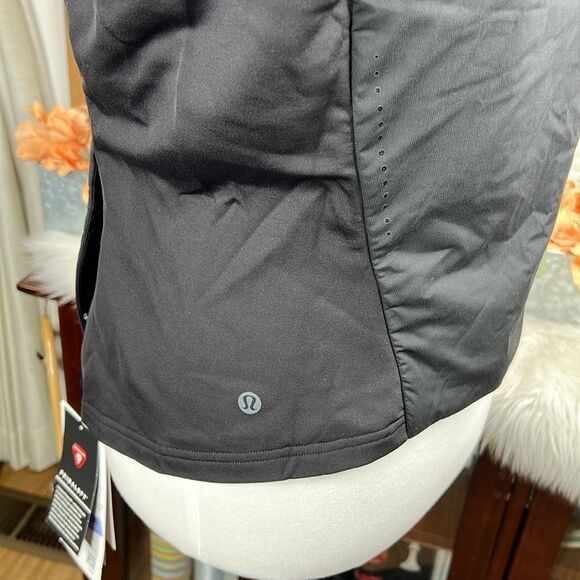 Lululemon Size 12 Push Your Pace Vest in Black - Picture 5 of 9